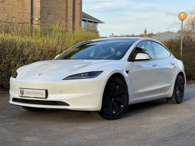 Tesla Model 3 0.0 RWD 4dr Auto Saloon Electric WHITE