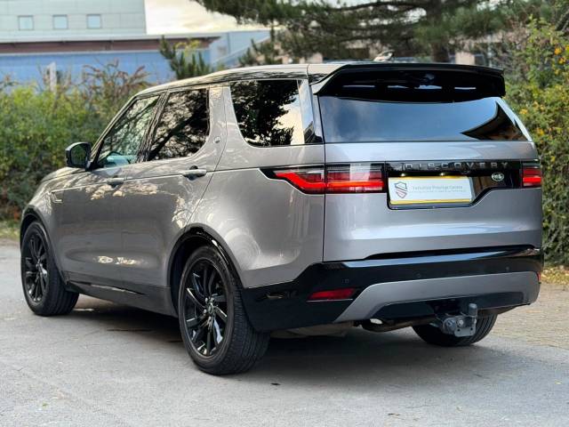 2022 Land Rover Discovery 3.0 D300 R-Dynamic SE 5dr Auto