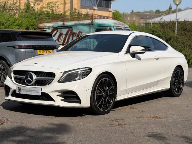 Mercedes-Benz C Class 2.0 C220d AMG Line Premium 2dr 9G-Tronic Coupe Diesel WHITE